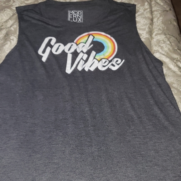 Good vibes Tank - Picture 1 of 2